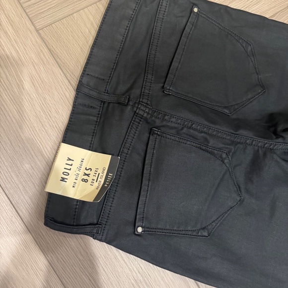 River Island faux leather stretch pants - Picture 4 of 4